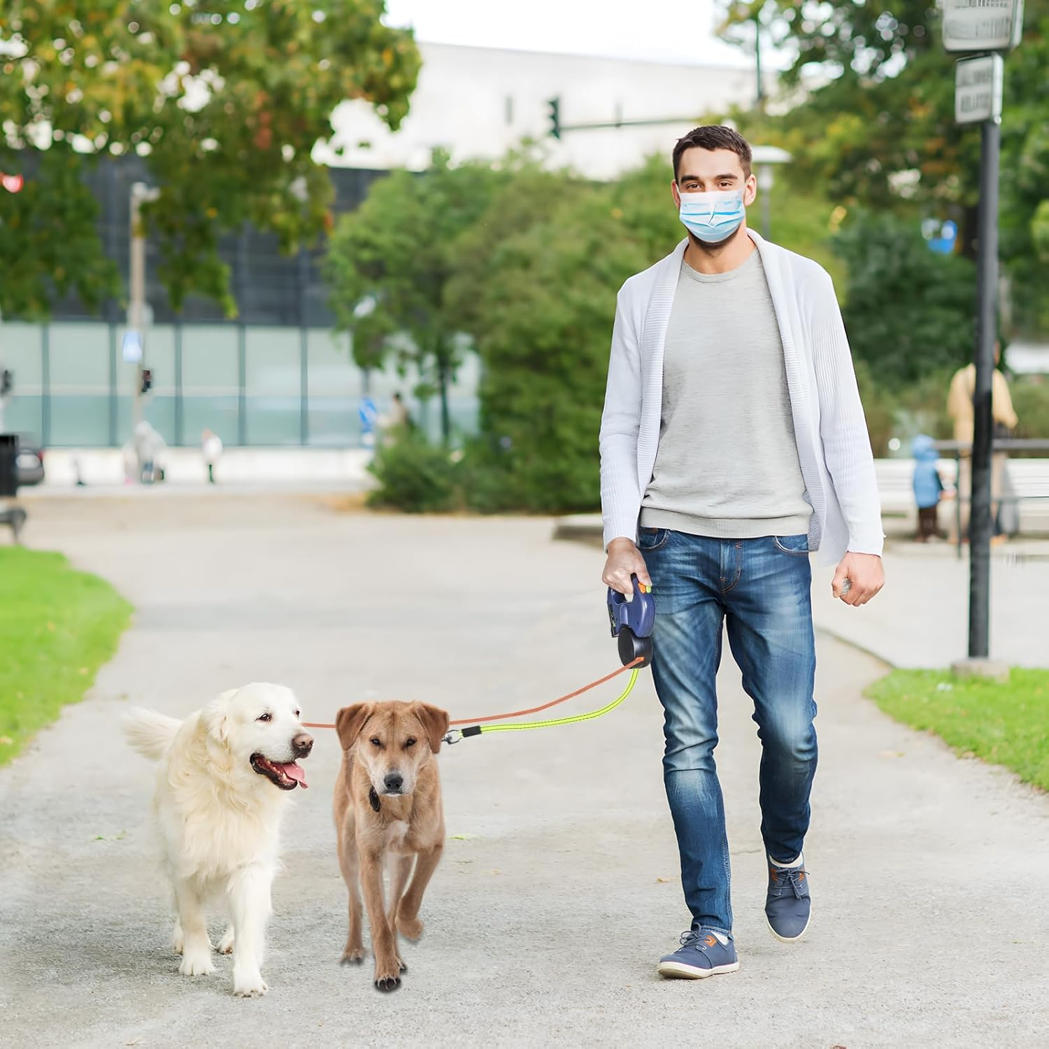 Revolutionary Dual Pet Leash: Retractable, Reflective, and Tangle-Free 360° Swivel Design for Effortless Dog Walking